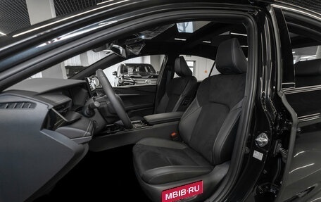 Toyota Camry, 2025 год, 4 450 000 рублей, 9 фотография