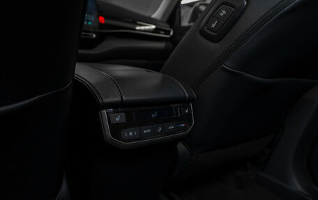 Toyota Highlander, 2025 год, 5 670 000 рублей, 16 фотография