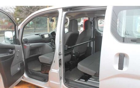 Nissan NV200, 2018 год, 1 500 000 рублей, 11 фотография