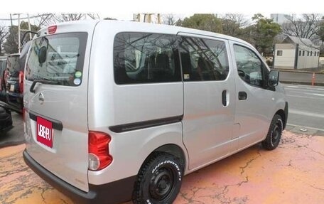 Nissan NV200, 2018 год, 1 500 000 рублей, 9 фотография