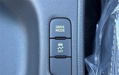 Toyota Yaris, 2022 год, 1 471 000 рублей, 17 фотография