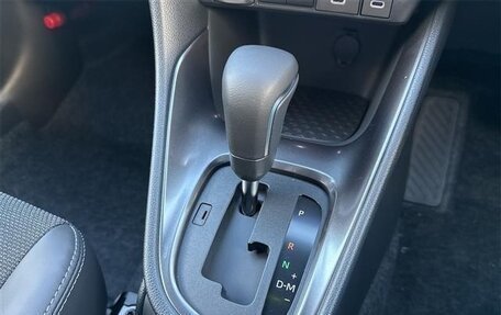 Toyota Yaris, 2022 год, 1 471 000 рублей, 16 фотография