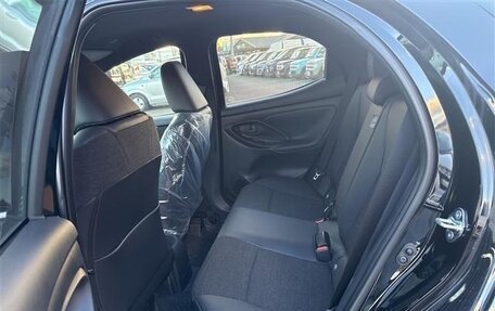 Toyota Yaris, 2022 год, 1 471 000 рублей, 19 фотография