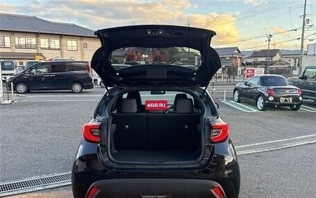 Toyota Yaris, 2022 год, 1 471 000 рублей, 7 фотография