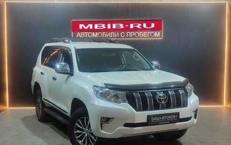 Toyota Land Cruiser Prado 150 рестайлинг 2, 2018 год, 3 950 000 рублей, 3 фотография