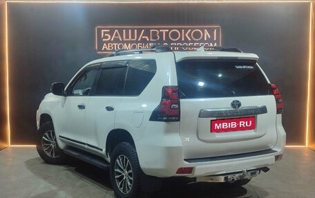 Toyota Land Cruiser Prado 150 рестайлинг 2, 2018 год, 3 950 000 рублей, 6 фотография