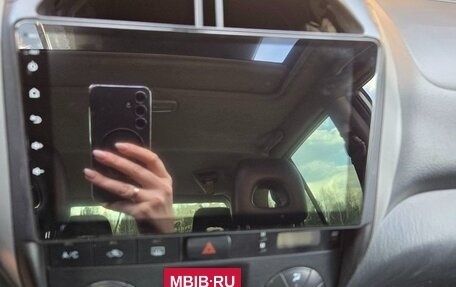 Toyota RAV4, 2004 год, 800 000 рублей, 2 фотография