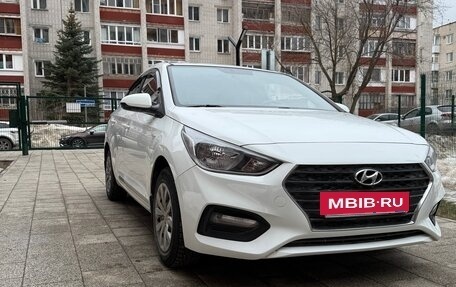 Hyundai Solaris II рестайлинг, 2017 год, 1 100 000 рублей, 2 фотография