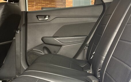 Hyundai Solaris II рестайлинг, 2017 год, 1 100 000 рублей, 7 фотография