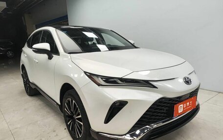 Toyota Venza, 2022 год, 5 000 100 рублей, 21 фотография