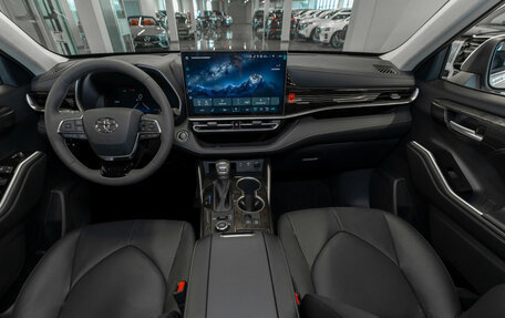 Toyota Highlander, 2026 год, 5 740 000 рублей, 8 фотография