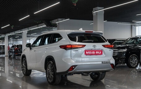 Toyota Highlander, 2026 год, 5 740 000 рублей, 4 фотография