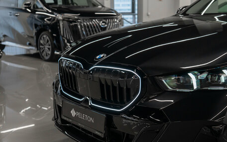 BMW 5 серия, 2025 год, 8 600 000 рублей, 28 фотография