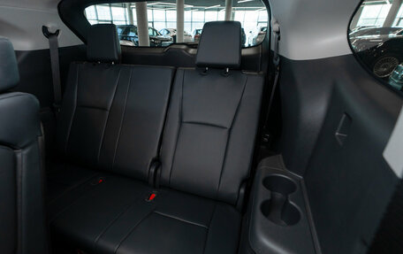 Toyota Highlander, 2026 год, 5 750 000 рублей, 15 фотография