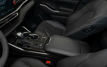 Toyota Highlander, 2026 год, 5 750 000 рублей, 21 фотография