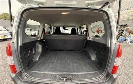 Toyota Succeed I рестайлинг, 2020 год, 1 100 000 рублей, 19 фотография