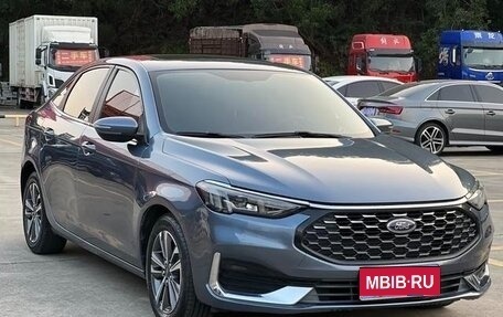 Ford Escort, 2022 год, 1 175 000 рублей, 1 фотография