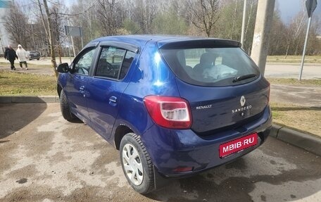 Renault Sandero II рестайлинг, 2015 год, 950 000 рублей, 1 фотография