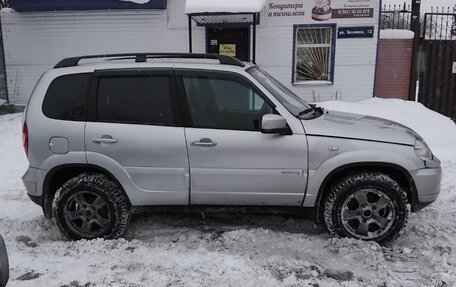 Chevrolet Niva I рестайлинг, 2012 год, 385 000 рублей, 6 фотография