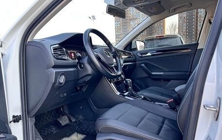 Volkswagen T-Roc I, 2022 год, 1 690 032 рублей, 7 фотография