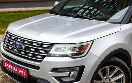 Ford Explorer VI, 2017 год, 2 380 000 рублей, 3 фотография