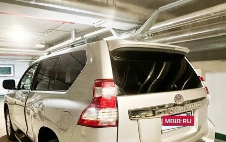 Toyota Land Cruiser Prado 150 рестайлинг 2, 2016 год, 6 500 000 рублей, 10 фотография