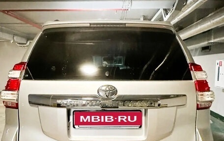 Toyota Land Cruiser Prado 150 рестайлинг 2, 2016 год, 6 500 000 рублей, 12 фотография