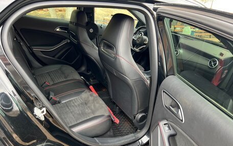 Mercedes-Benz GLA, 2016 год, 1 750 000 рублей, 11 фотография