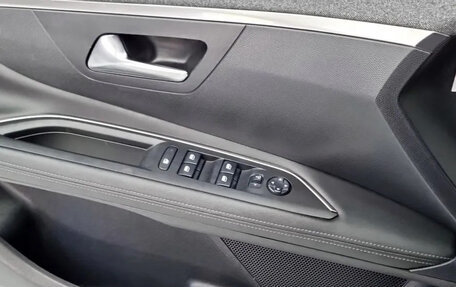 Peugeot 3008 II, 2022 год, 2 211 000 рублей, 8 фотография