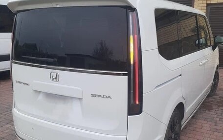 Honda Stepwgn, 2023 год, 2 220 000 рублей, 4 фотография