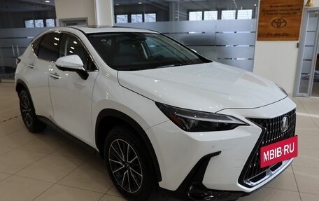 Lexus NX, 2025 год, 6 450 000 рублей, 3 фотография