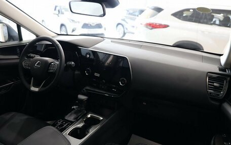 Lexus NX, 2025 год, 6 450 000 рублей, 15 фотография