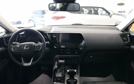 Lexus NX, 2025 год, 6 450 000 рублей, 16 фотография