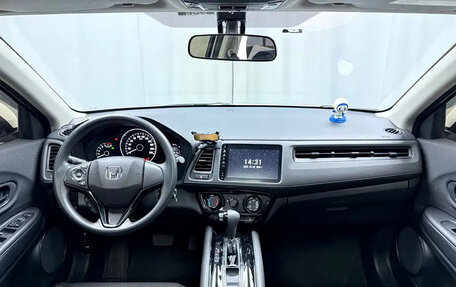 Honda Vezel, 2022 год, 1 780 272 рублей, 5 фотография