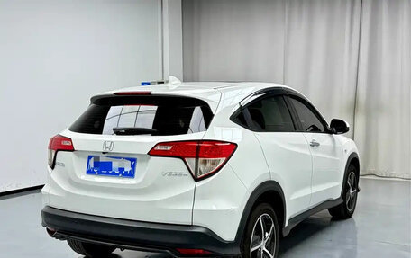 Honda Vezel, 2022 год, 1 780 272 рублей, 12 фотография