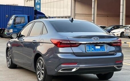 Ford Escort, 2022 год, 1 175 000 рублей, 4 фотография