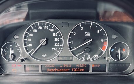 BMW 5 серия, 2002 год, 2 900 000 рублей, 21 фотография