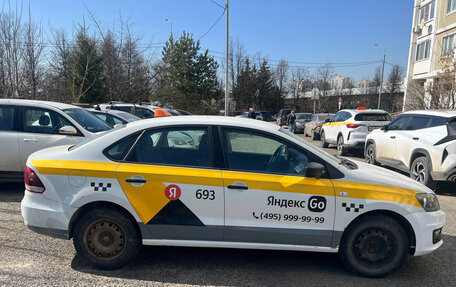 Volkswagen Polo VI (EU Market), 2019 год, 590 000 рублей, 2 фотография