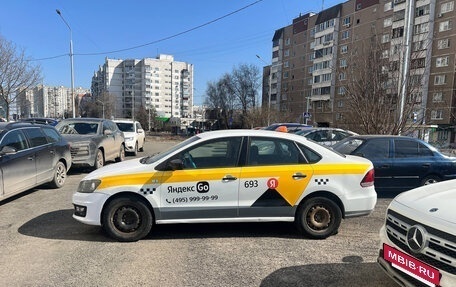 Volkswagen Polo VI (EU Market), 2019 год, 590 000 рублей, 3 фотография