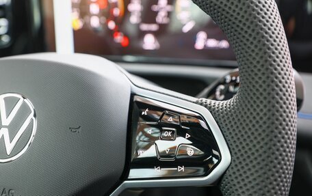 Volkswagen Tiguan, 2026 год, 4 890 000 рублей, 27 фотография