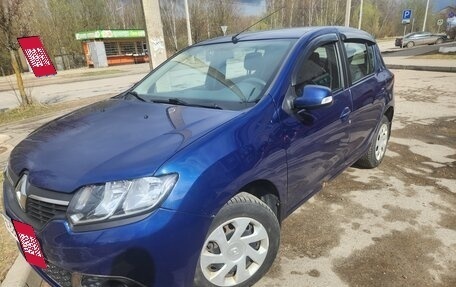 Renault Sandero II рестайлинг, 2015 год, 950 000 рублей, 3 фотография
