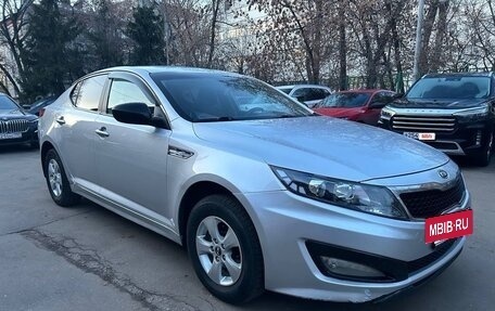 KIA K5 I рестайлинг, 2010 год, 850 000 рублей, 10 фотография