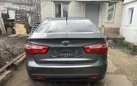 KIA Rio III рестайлинг, 2013 год, 750 000 рублей, 2 фотография