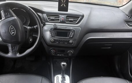 KIA Rio III рестайлинг, 2013 год, 750 000 рублей, 4 фотография