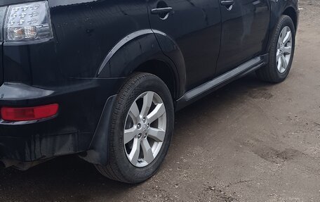 Mitsubishi Outlander III рестайлинг 3, 2012 год, 1 050 000 рублей, 5 фотография