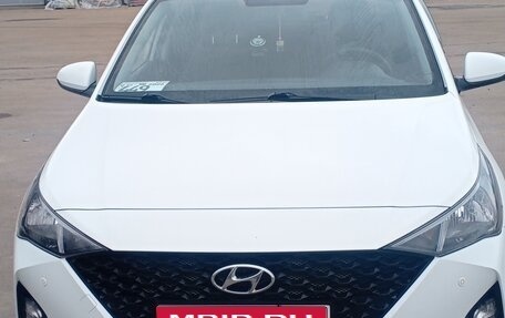 Hyundai Solaris II рестайлинг, 2020 год, 1 350 000 рублей, 1 фотография