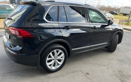 Volkswagen Tiguan II, 2019 год, 2 750 000 рублей, 2 фотография