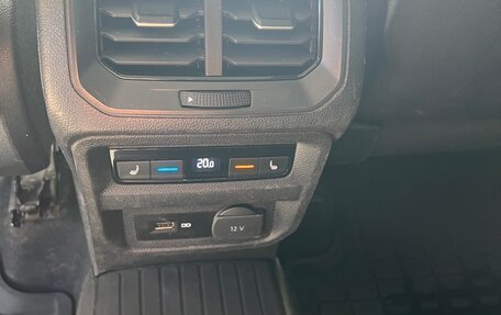 Volkswagen Tiguan II, 2019 год, 2 750 000 рублей, 19 фотография