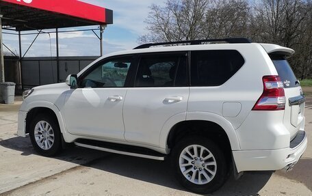 Toyota Land Cruiser Prado 150 рестайлинг 2, 2016 год, 3 850 000 рублей, 3 фотография