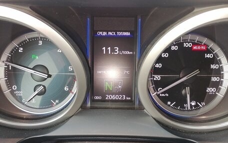 Toyota Land Cruiser Prado 150 рестайлинг 2, 2016 год, 3 850 000 рублей, 7 фотография